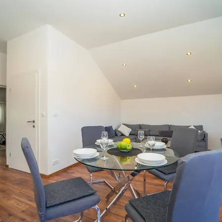 2 Bedroom Nice Apartment In Vela Luka *